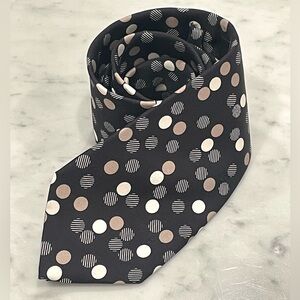 Gucci Silk Tie, Black/White/Champagne Dots, tonal GGs, monogram lining, EUC 60”